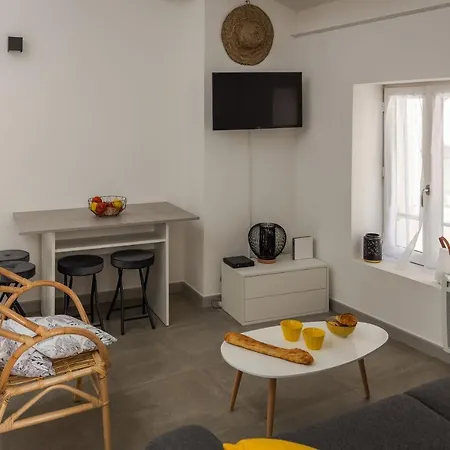 Apartment Terrasse Climatise Calme En Centre-ville