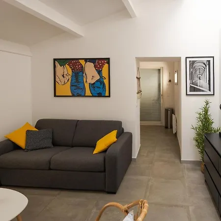 Apartment Terrasse Climatise Calme En Centre-ville